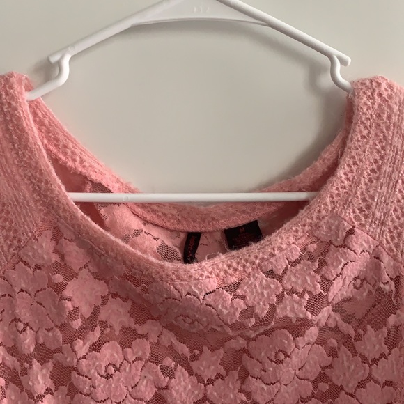 Light Pink Floral Knot Sweater | Size: M - Picture 3 of 7